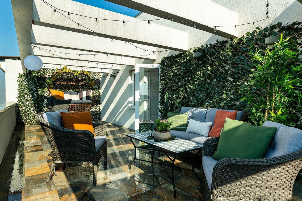 Apartamento Qult - Up In The Sky Bucarest Exterior foto